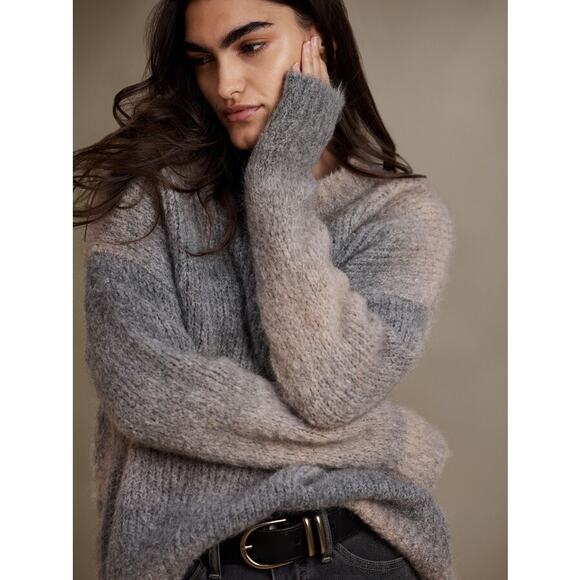 Banana Republic Vernice Oversized Ombre Sweater Alpaca Heather Gray - Size Small - Picture 7 of 8